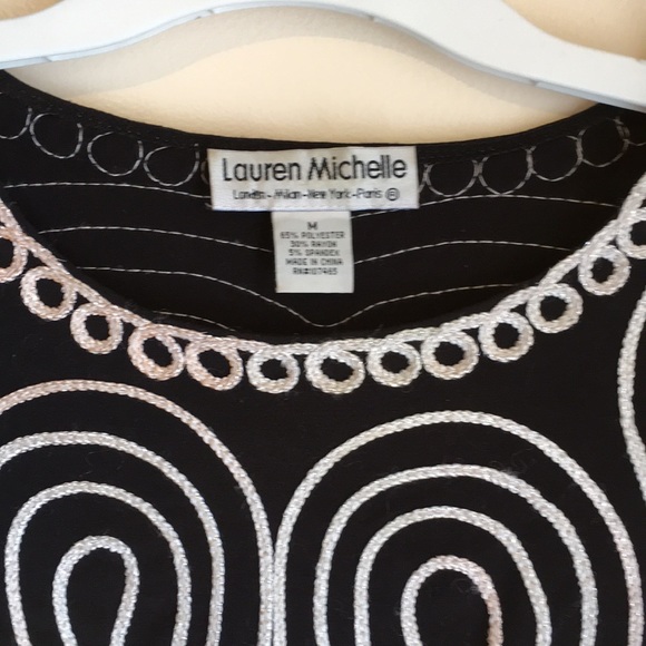 CLEARANCE Lauren Michelle embroidered top sz M/L - Picture 5 of 8